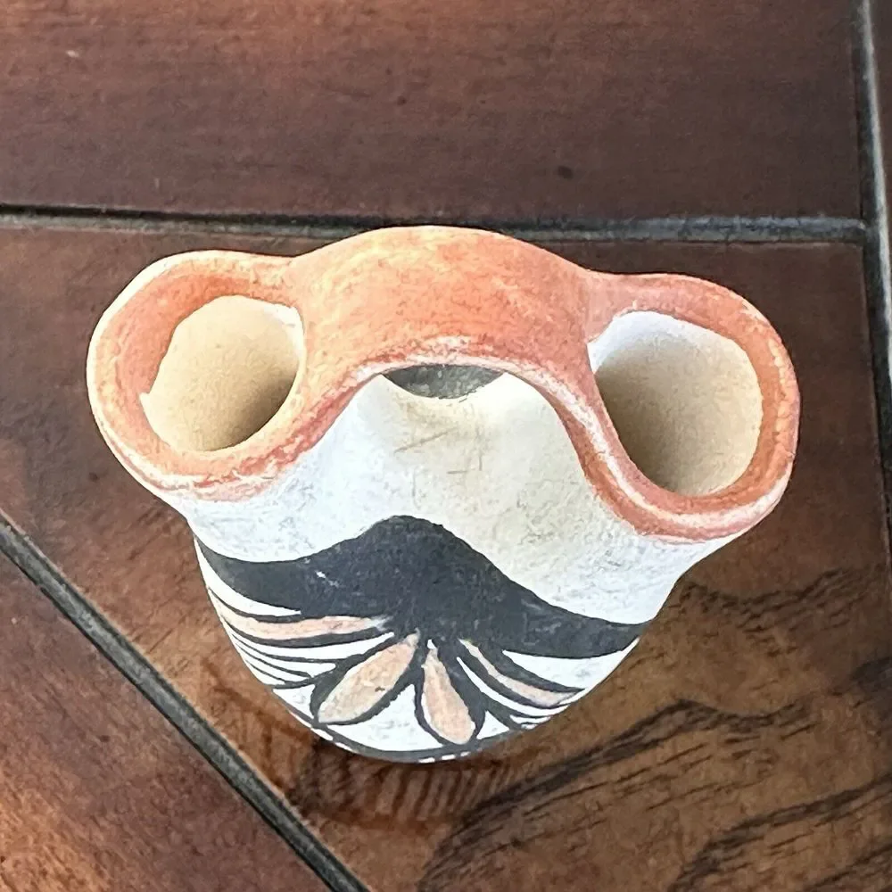 VTG Isleta Pueblo New Mexico Pottery Mini‎ Wedding Vase 2 Inch Native American
